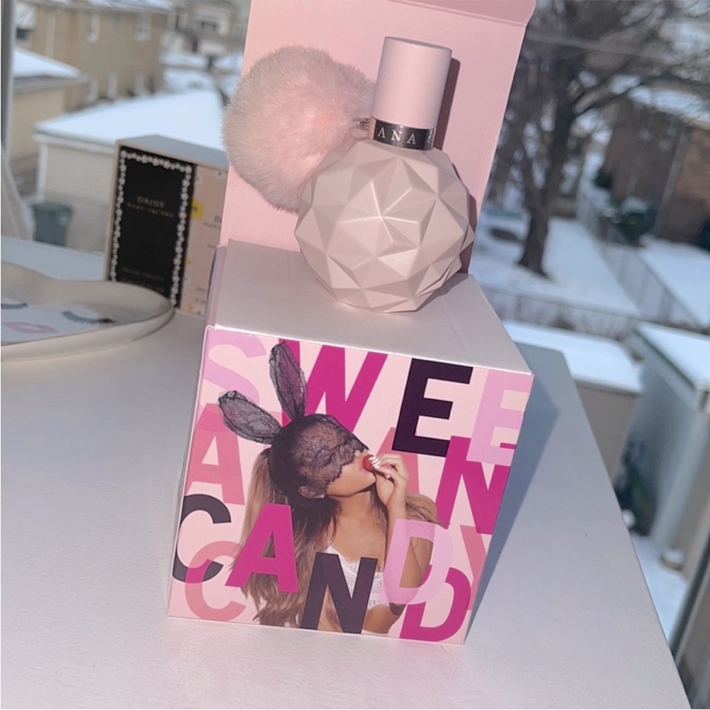 Ariana grande perfume🌸